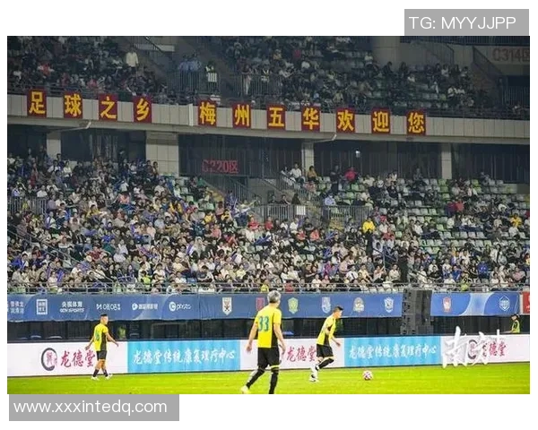 实况足球明星赛盛典开启球迷狂欢尽享足球激情与荣耀 实况足球明星赛盛典开启球迷狂欢尽享足球激情与荣耀